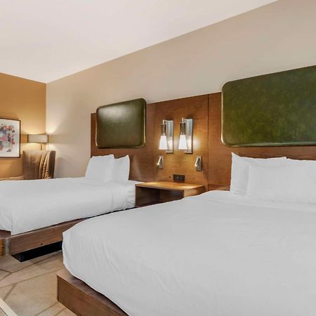 בראונווד Best Western Plus Riata מראה חיצוני תמונה